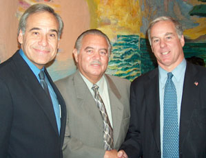 Gonzalez, Aguirri, Dean at Democratic Nat'l Committee Hispanic Summit, 2005